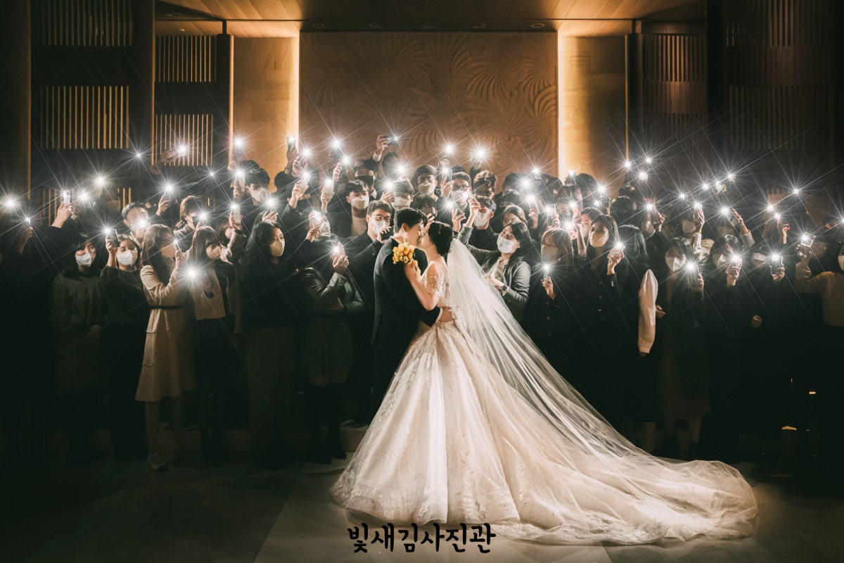 아펠가모 광화문 본식스냅 원판촬영 플래시컷