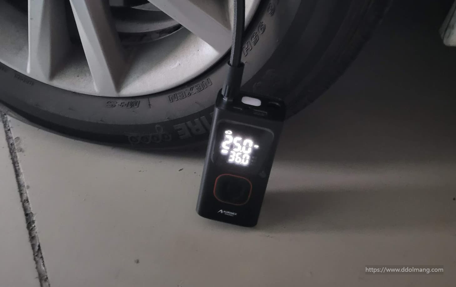 공기압 측정 및 주입. 20psi에서 좀 보충되 25psi