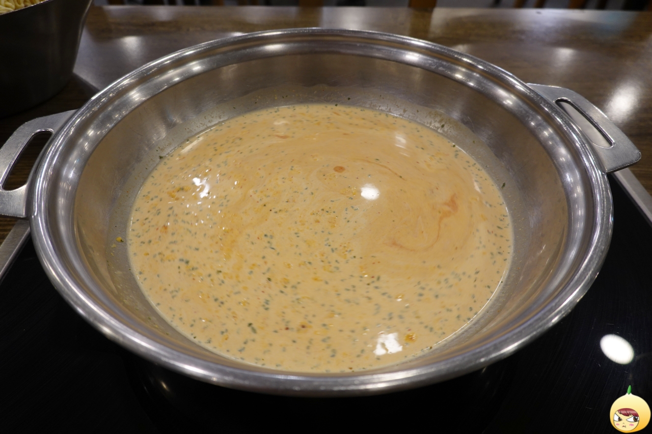 크림치즈떡볶이 육수