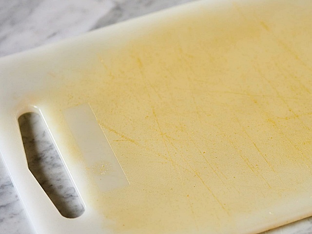 도마 김치색 없애는법, 도마 얼룩제거, 도마 살균법, 도마 김치국물 제거, 생활꿀팁, 팁줌 매일꿀정보