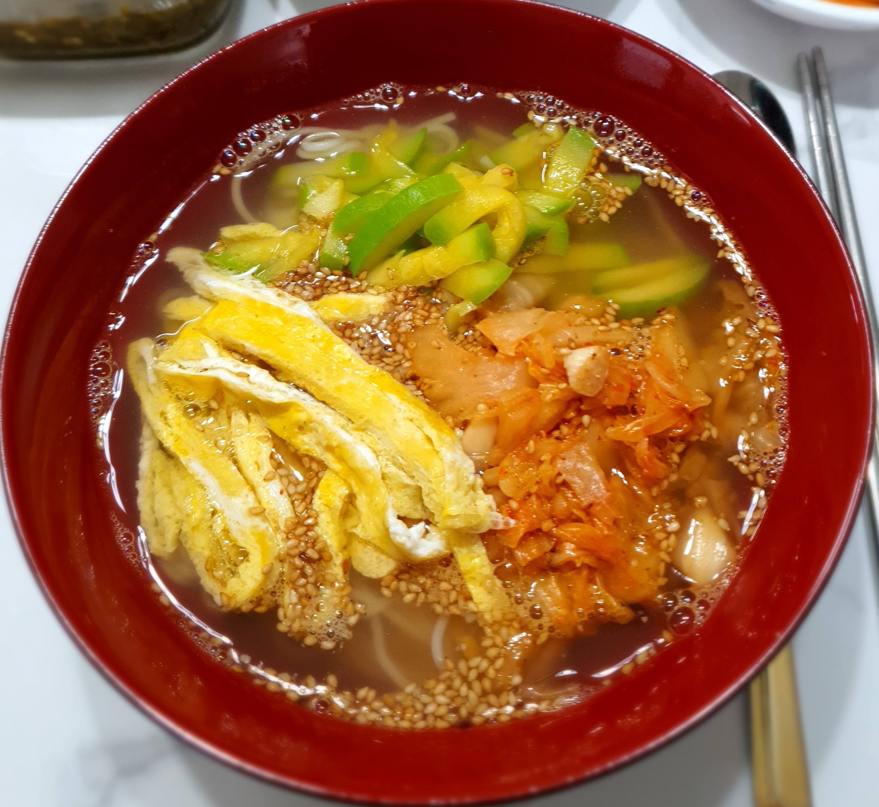 육수를-부어-마무리합니다.