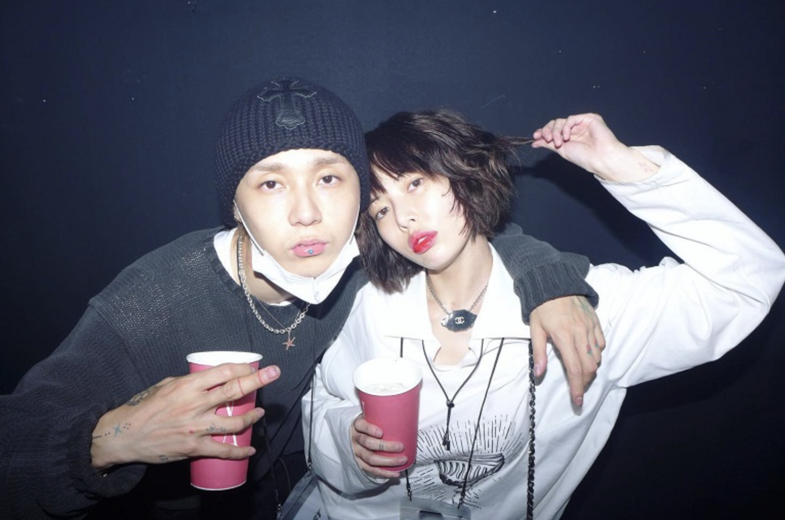 던 현아 커플