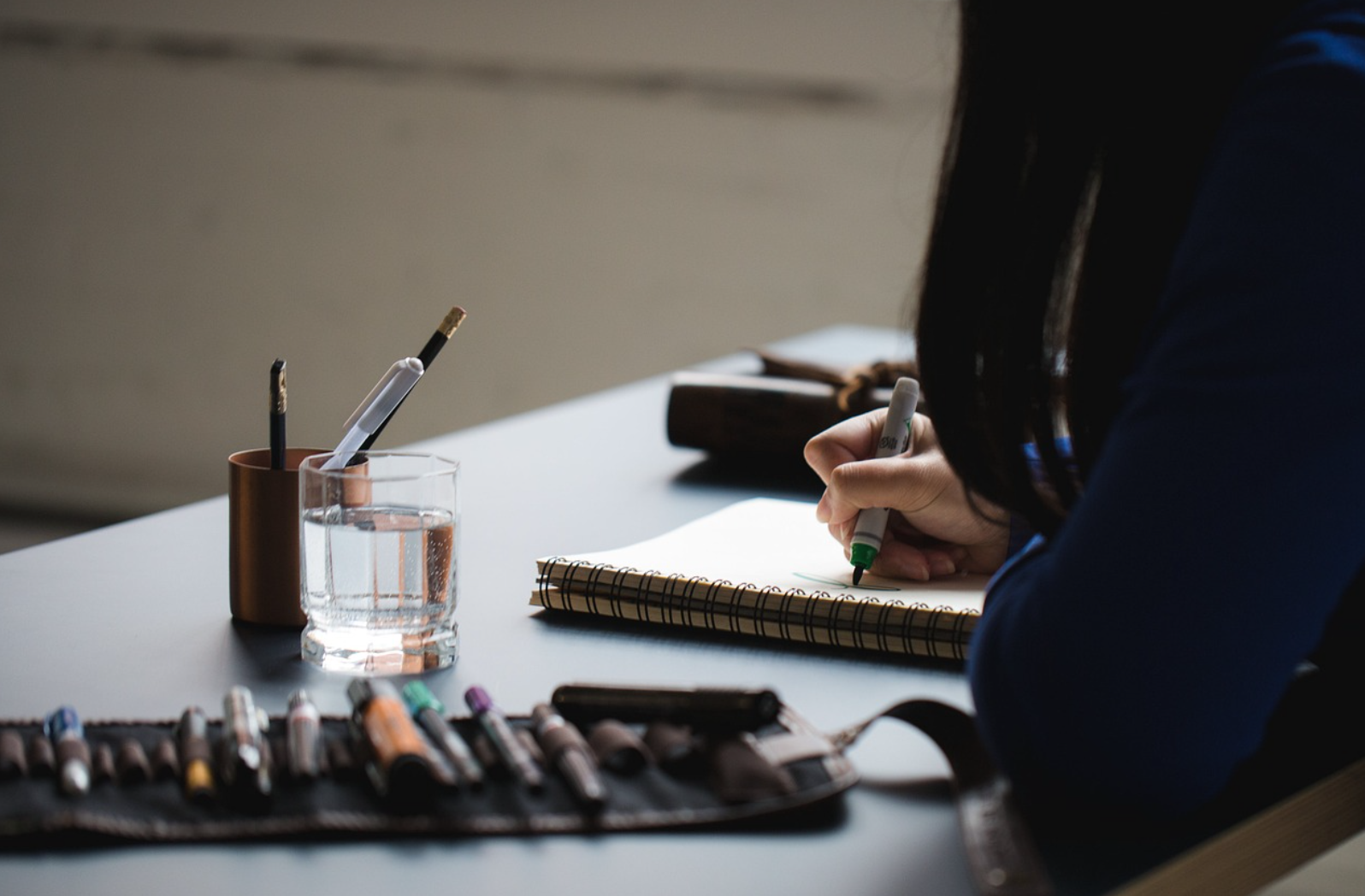 공부 집중력을 높이는 환경 정리법: 공간이 마음을 바꾼다