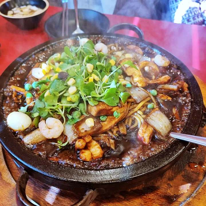 생방송오늘저녁 돌짜장 복권 로또 1등 당첨 황금손 주인장의 뜨거운 돌짬뽕 매운 갈비찜 부산 맛집 추천