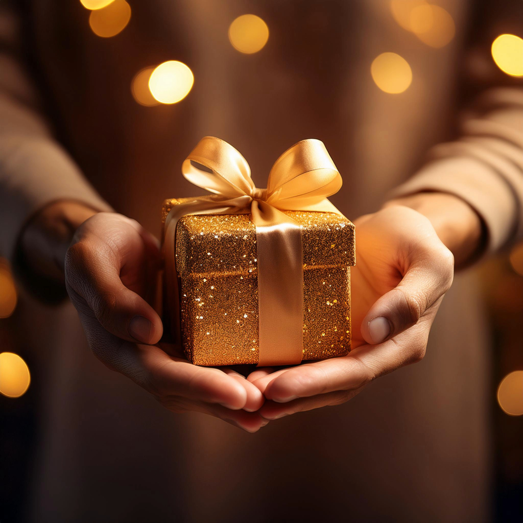 선물을 건네는 사진