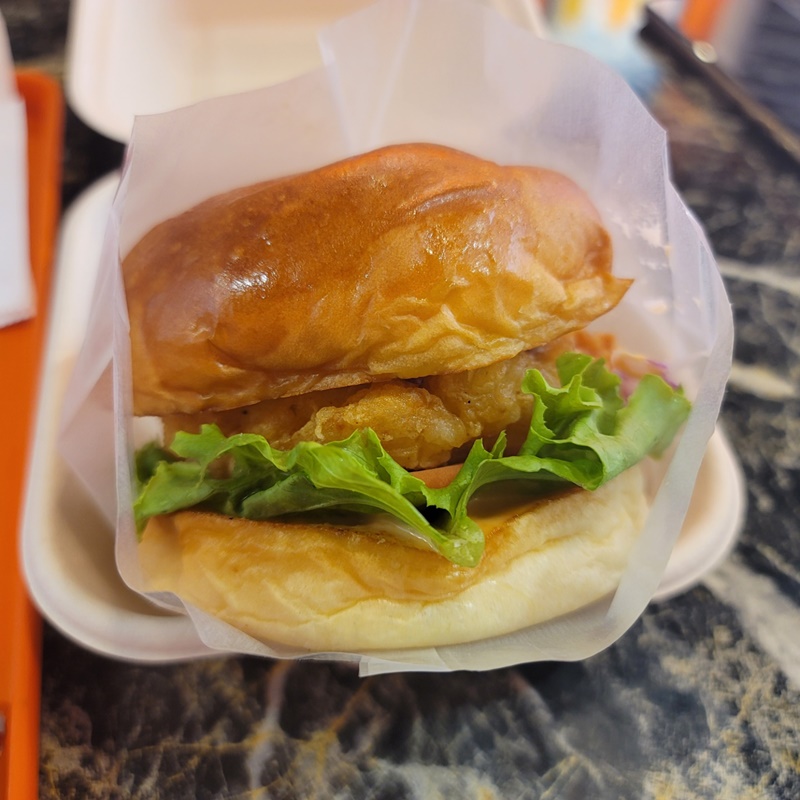 번크러쉬 버거 리얼쉬림프버거1