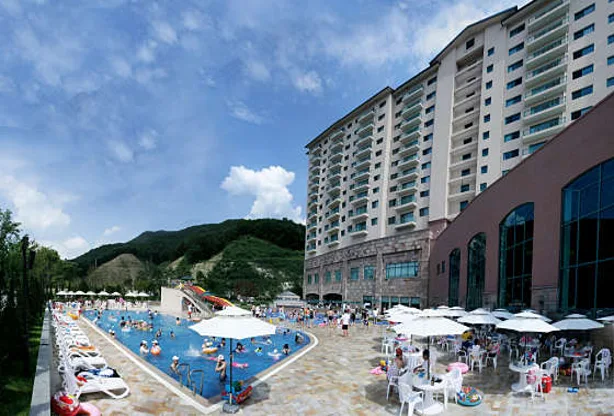 오크밸리 스키빌리지 수영장