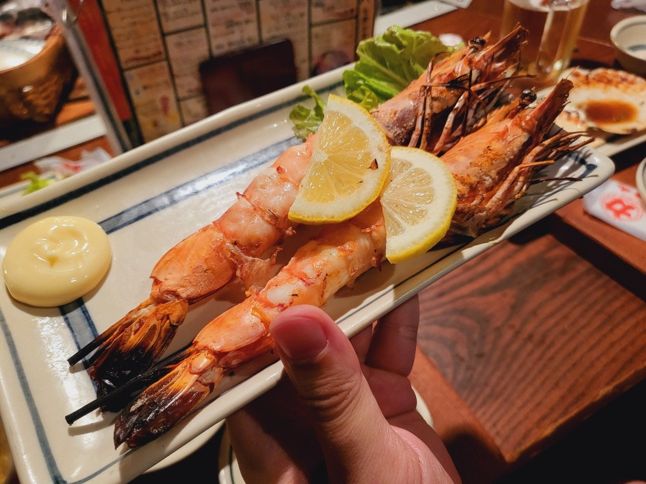 오사카 우메다 술집 이자카야 생맥주 한잔하기 좋은 로바다야끼 이사리비마츠다꼬치 오사사에 나온 맛집