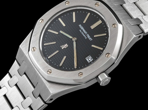 오데마 피게 로열 오크 (Audemars Piguet Royal Oak)