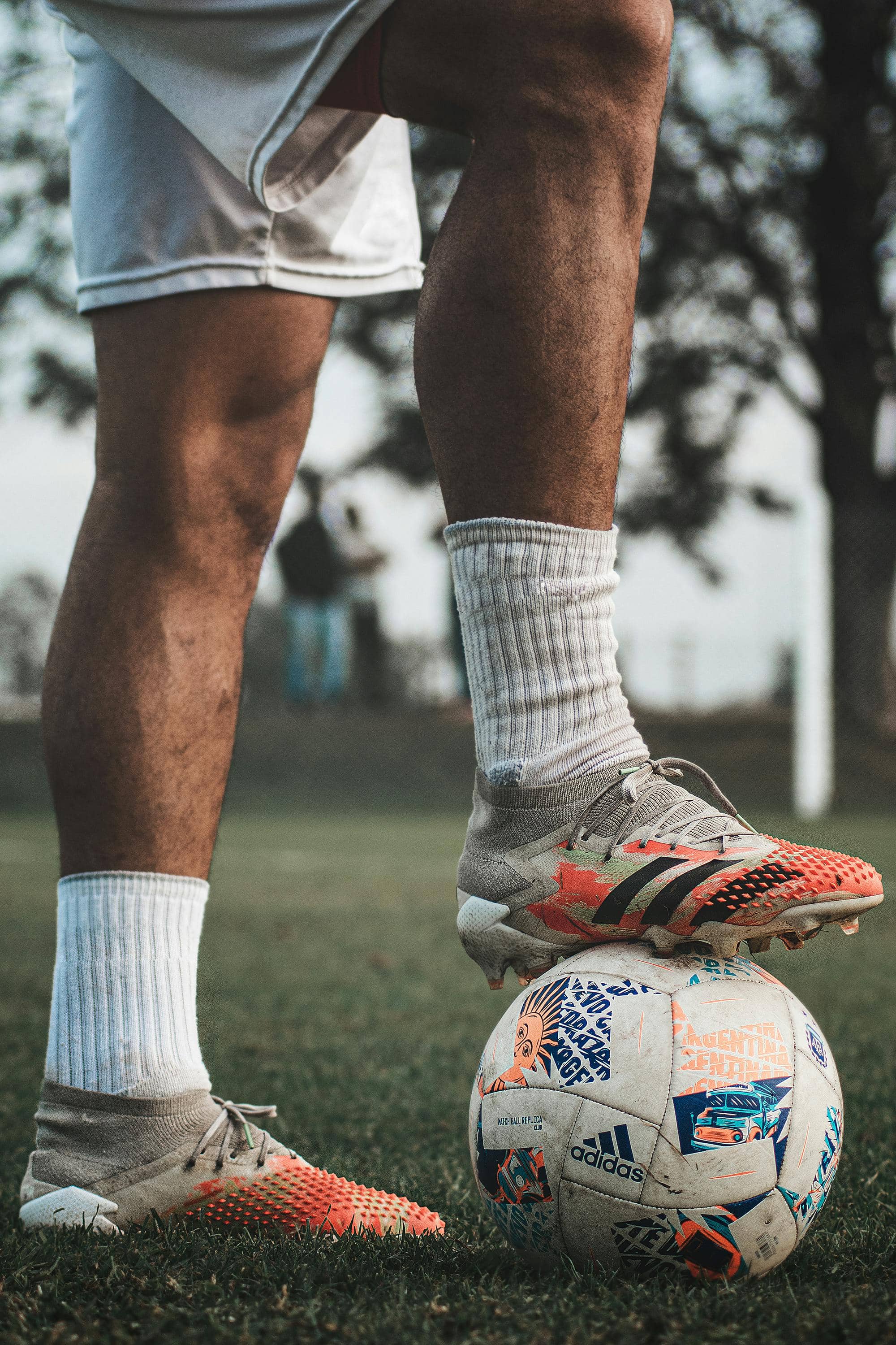 운동선수는 발각질이 왜 더 심할까? (마찰과 압력 분석)