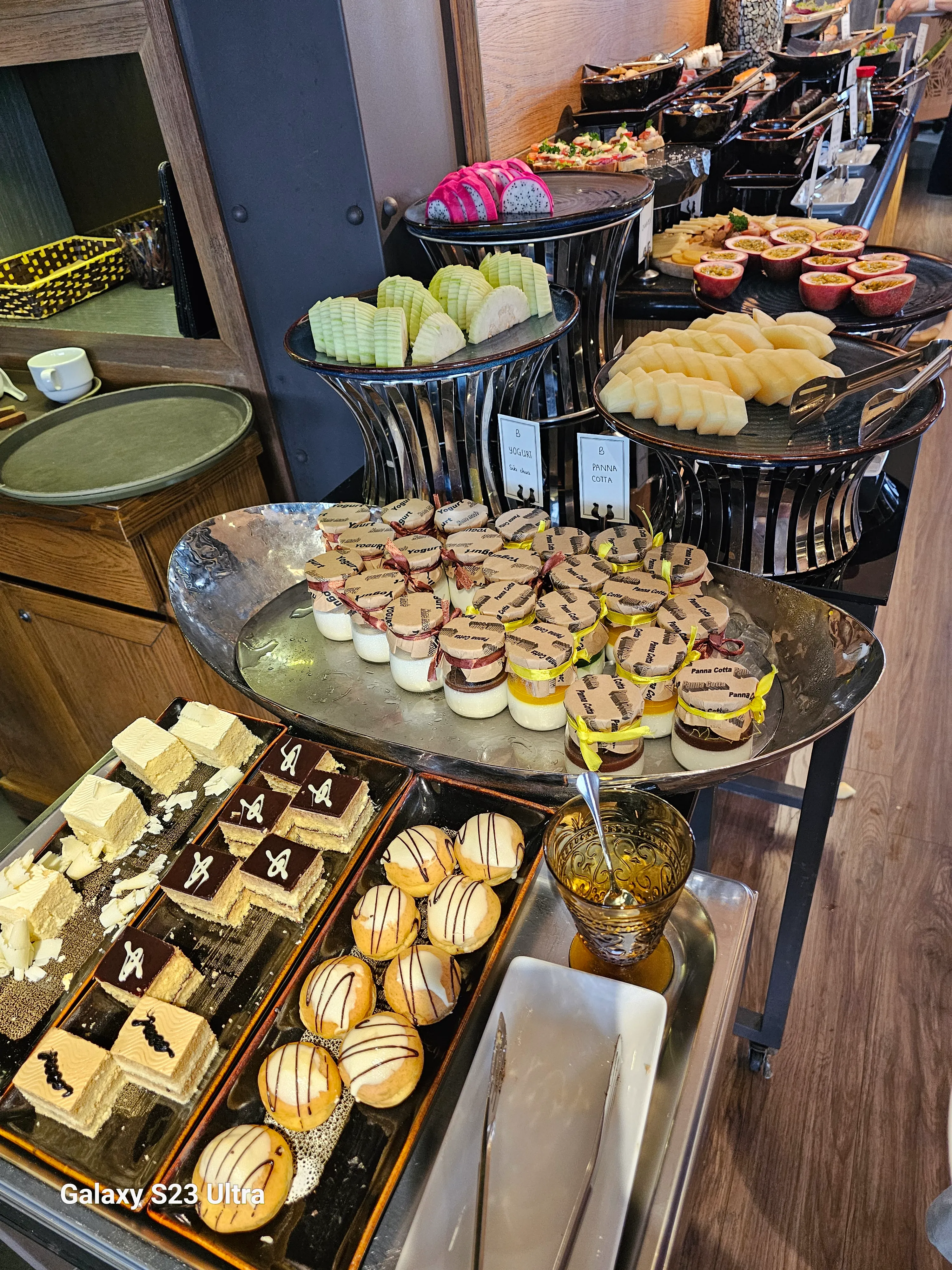 비스포크 트렌디 호텔 조식