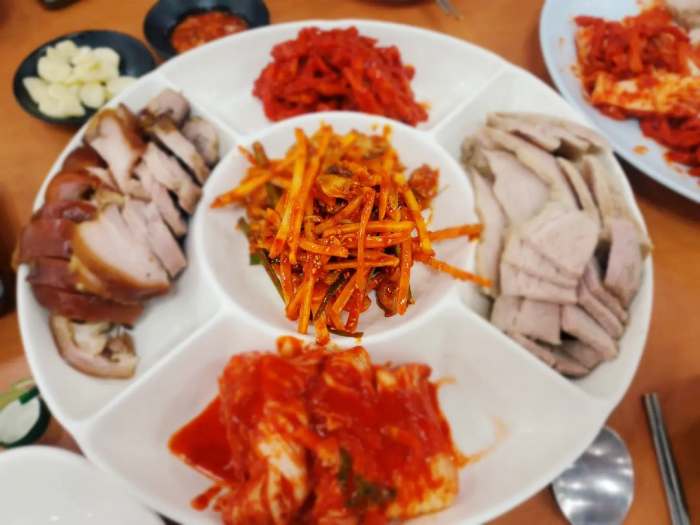 잠실새내 신천 맛집 추천 생방송투데이 수도권 최고의 보쌈 TOP10 꼬막김치보쌈 오늘방송 빅데이터 랭킹 맛집