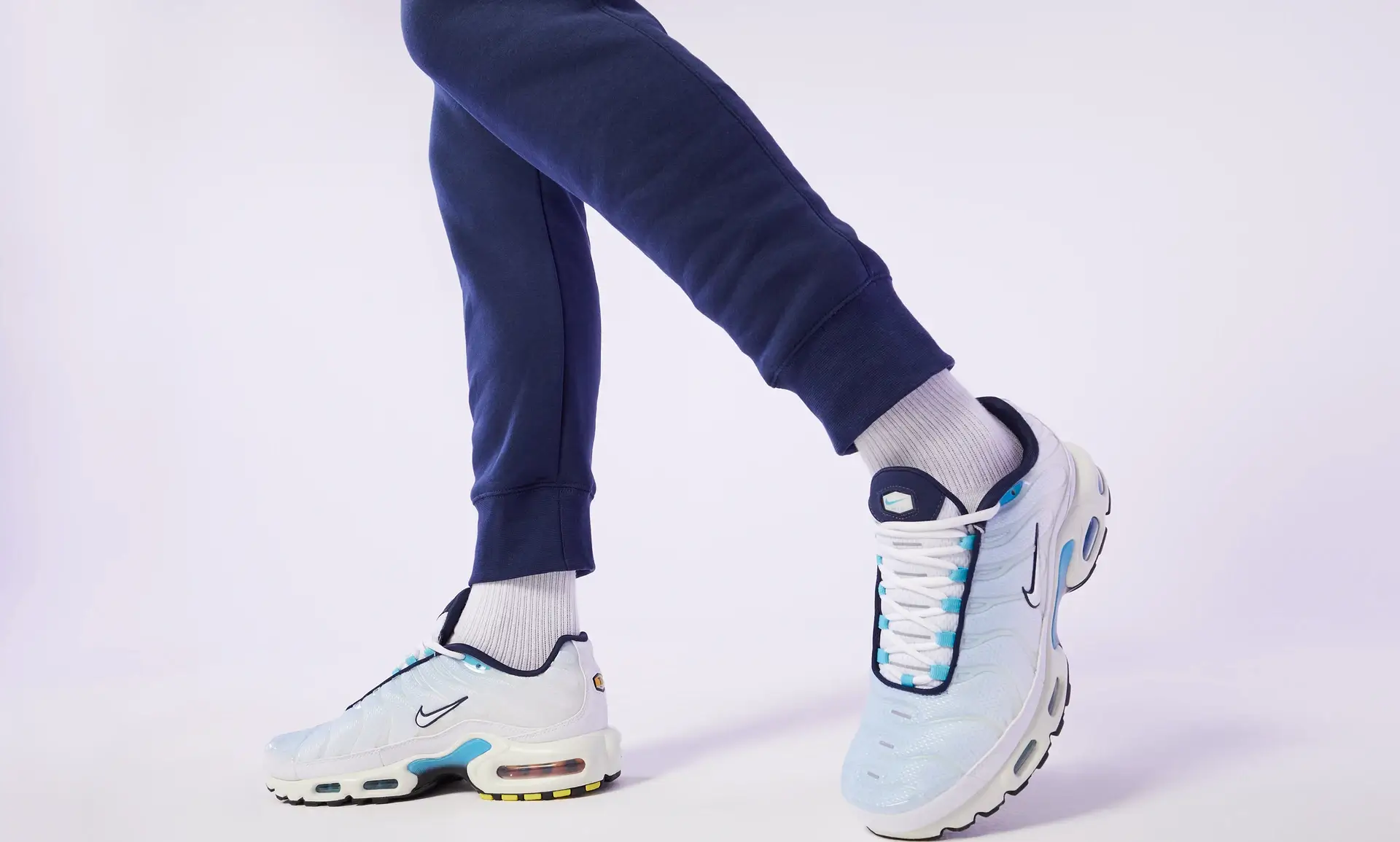 나이키 남성 조거팬츠 제품 추천 및 색상 알아보기