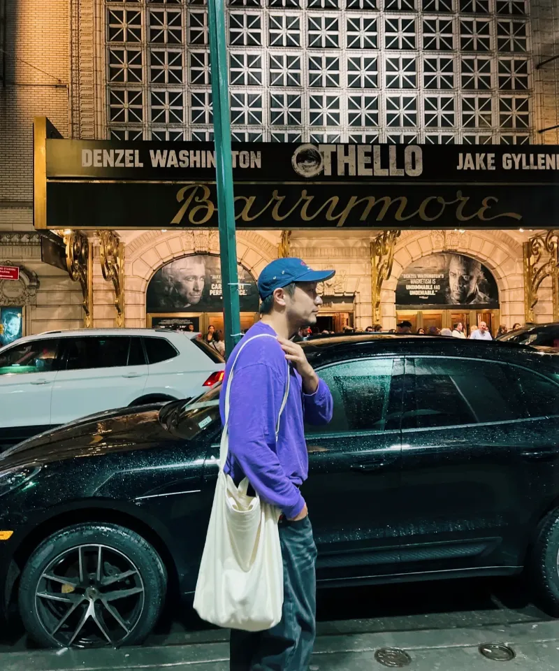 손석구 버버리, 손석구 패션, 버버리 트렌치코트, 2025 체크 트렌드, 버버리 윈드브레이커, 버버리 런던 패션위크, 남성 패션 트렌드, 버버리 캠페인, 버버리 런웨이 스타일