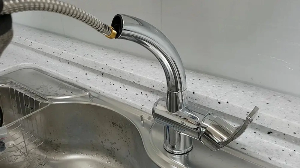 호스 끼우는 모습