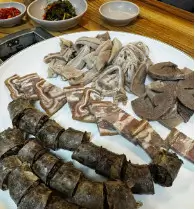 오늘N 할매식당 20년 전통 수제 순대전문점