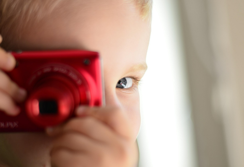 영화 어글리 관련 사진