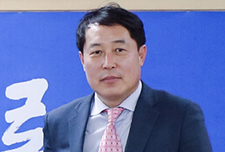 정치인 강래구