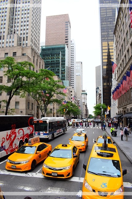 Illegal Taxi Activities Targeting Foreigners: Current Status &amp; Response Methods