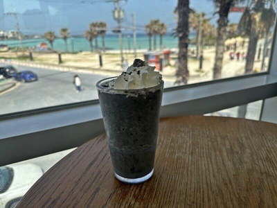 제주-스타벅스-한정메뉴-까망-프라푸치노