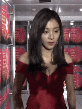 설인아 몸매 gif