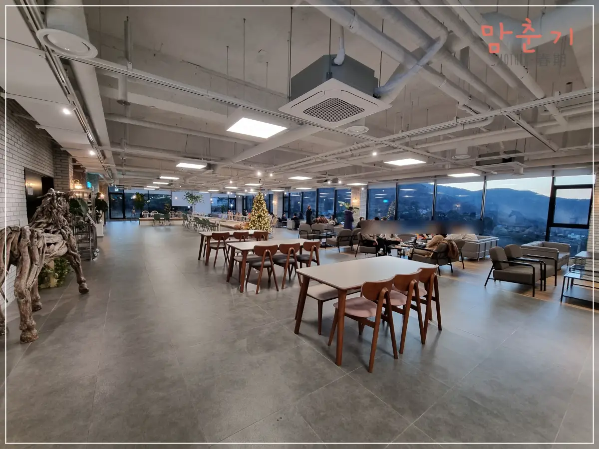 해월당-꽃마을점-넓은좌석-단체방문추천-6인좌석많음