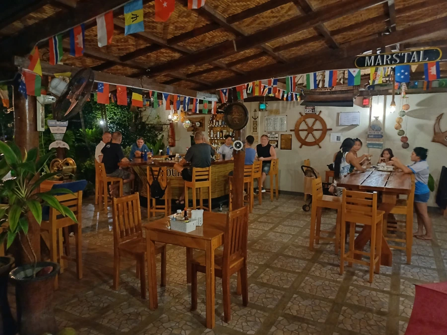 캡틴로지앤바(Captain Lodge and Bar) 트윈룸, 보홀 0.5박 숙소 후기