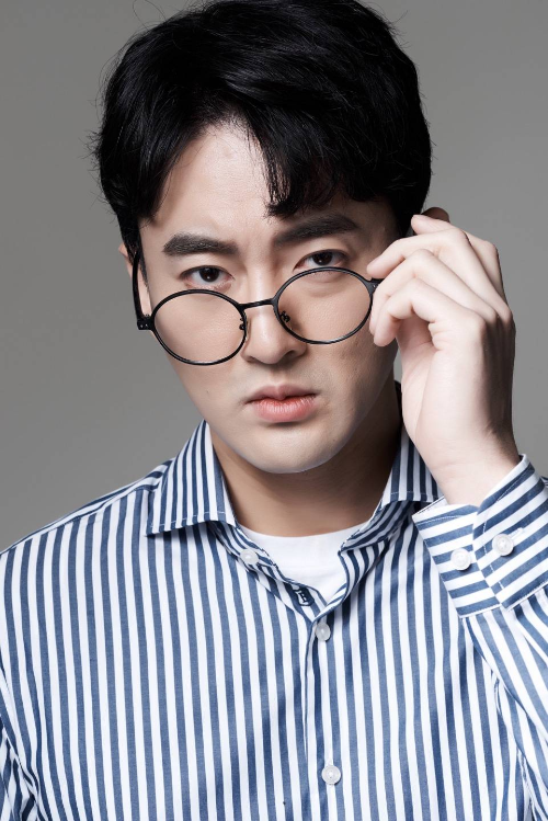 배우 김주일