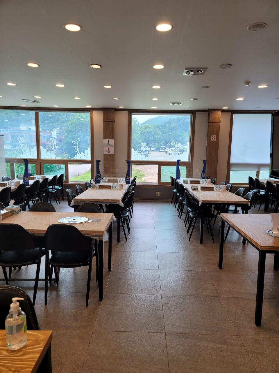 6시내고향 문경맛집 황토성 약돌돼지 족살째개와 능이버섯전골 맛집