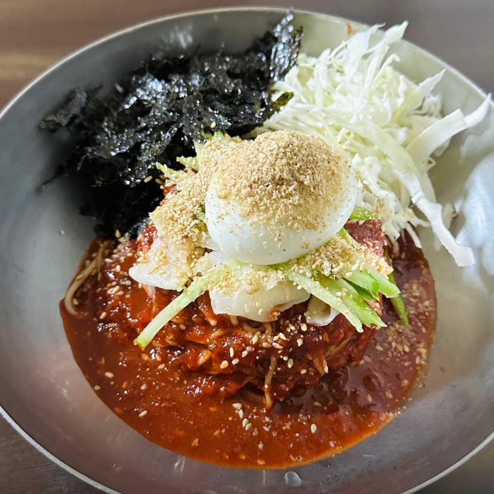 단양 여행 필수 코스! 마늘석갈비막국수 맛과 분위기 총정리