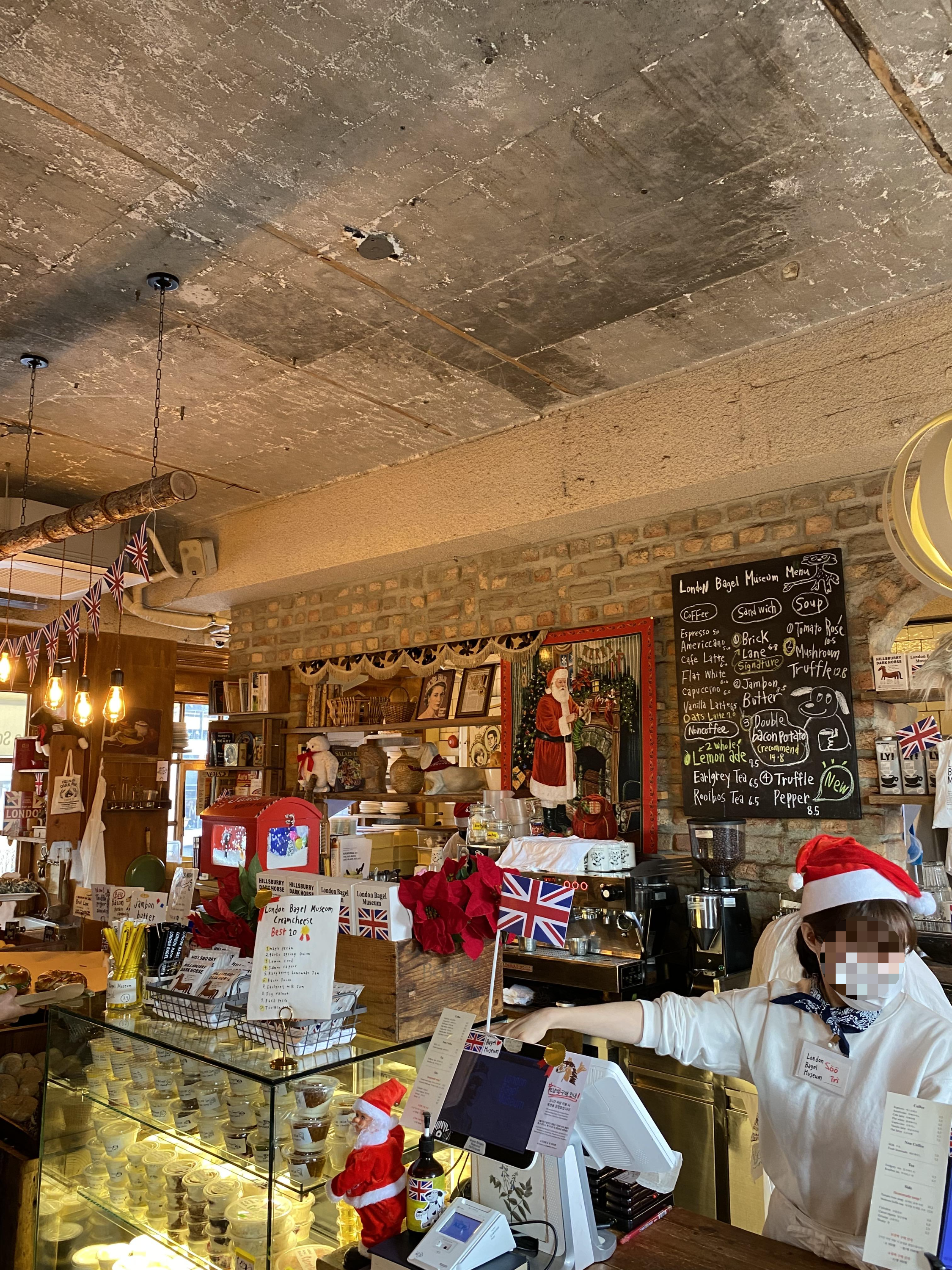 런던베이글뮤지엄 인테리어