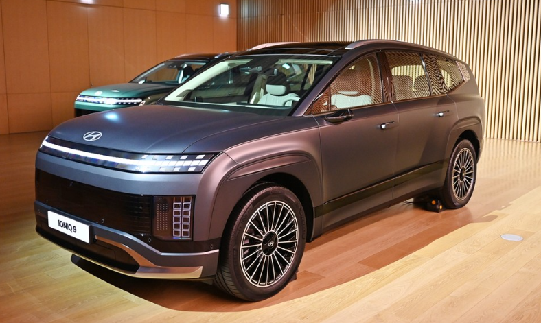 2025년 아이오닉9 사진