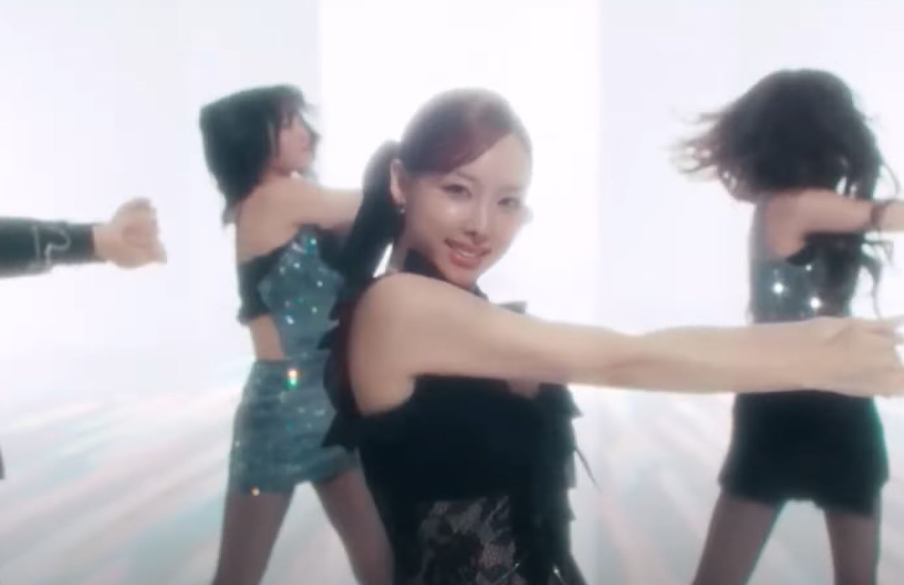 여자 아이돌을 대상으로 한 딥페이크 범죄가 기승을 부리고 있다.