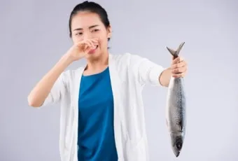 생선 비린내 프라이팬 소금 굽기와 환기 창문 열기_3