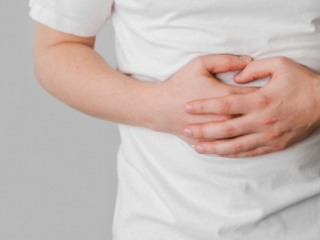 옆구리 통증 이미지