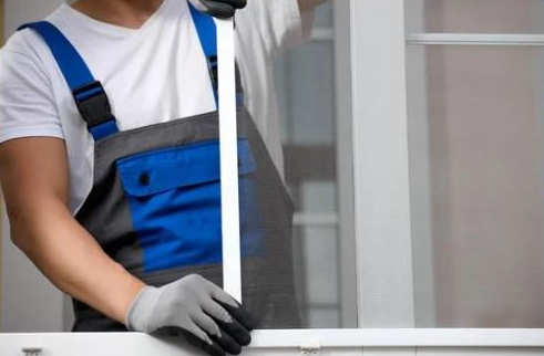 방충망 먼지 제거와 손상 방지하는 방법