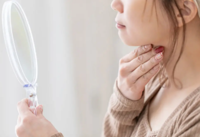 턱 당기면 이중턱이 된다