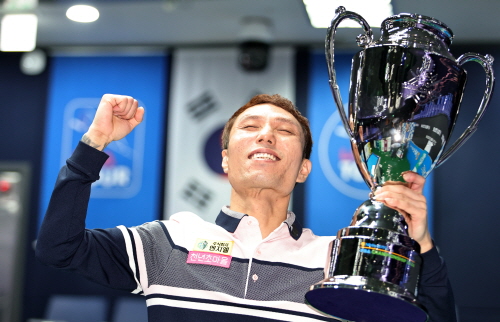 최원준 선수 사진