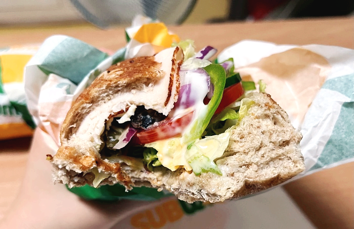 서브웨이 치킨슬라이스 단면