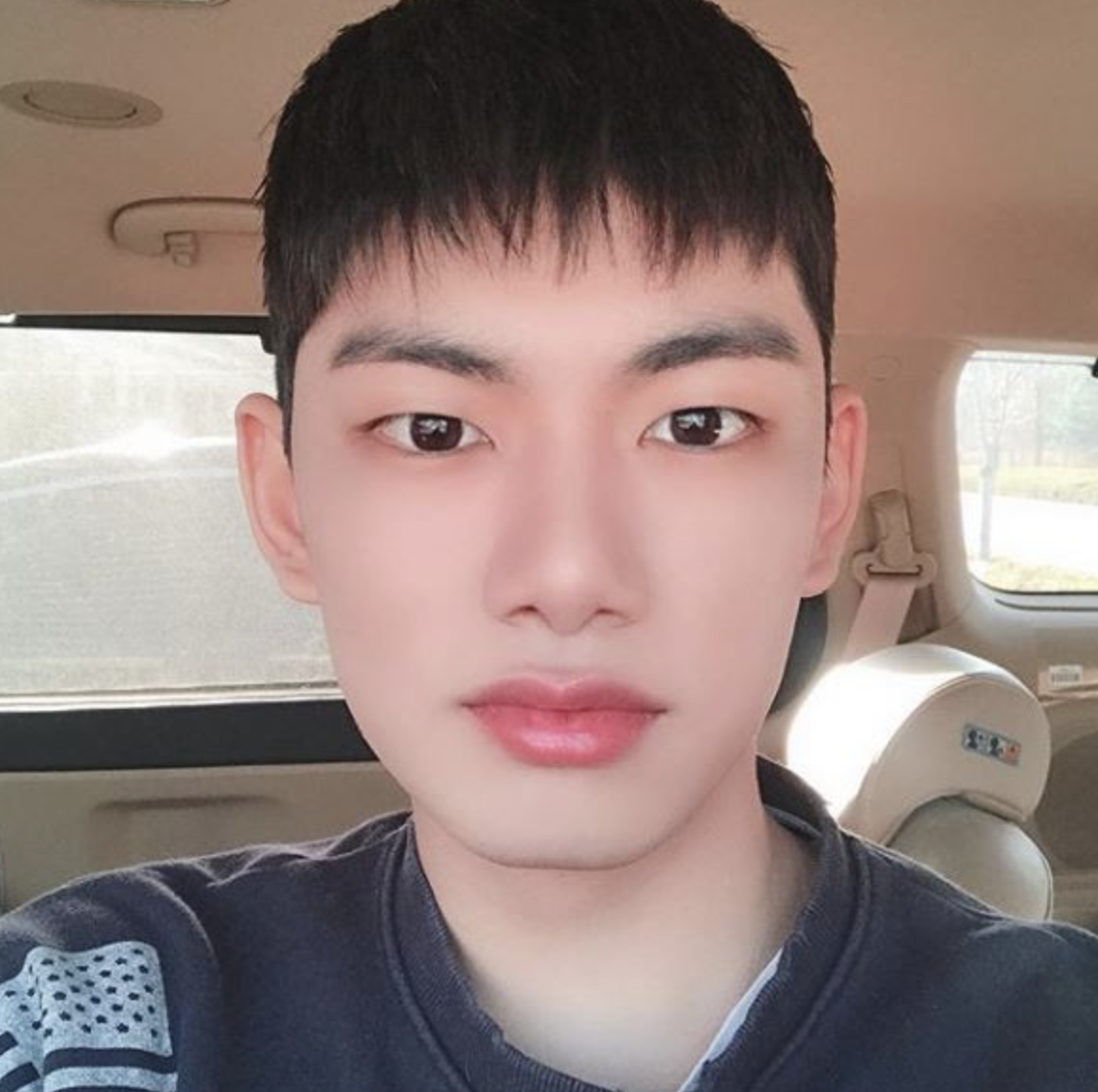 류의현 셀카