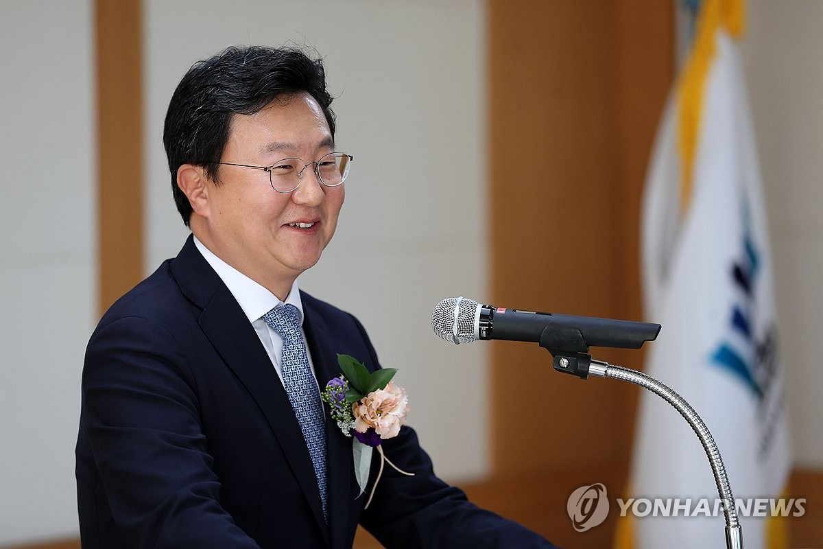 정진우 검사 법조 입문