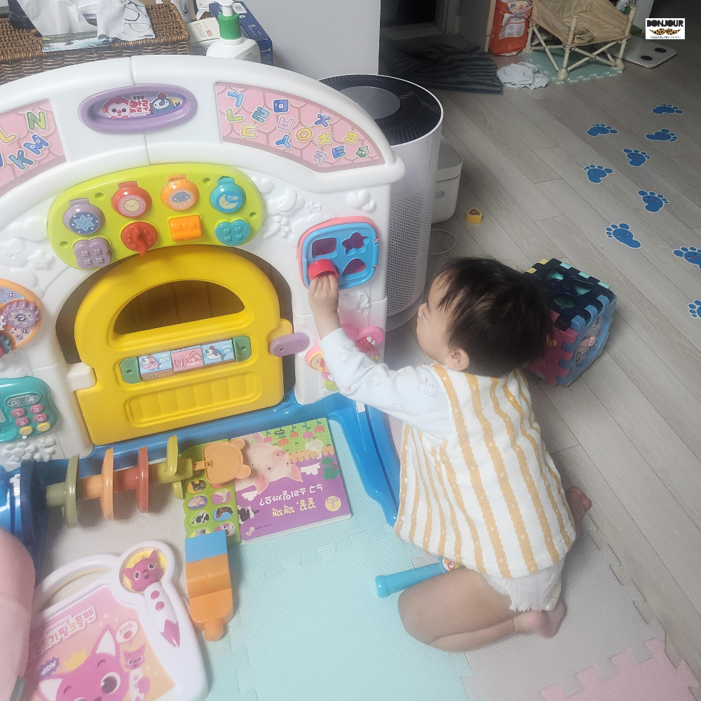 17개월 아기 소근육 발달 놀이 블록 쌓기 집에서