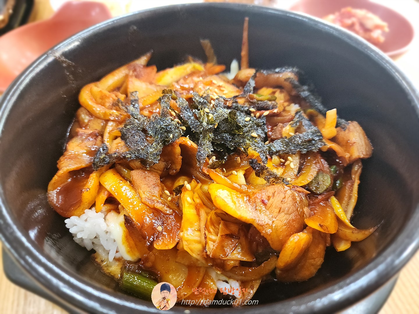 매운치즈삼겹살덮밥