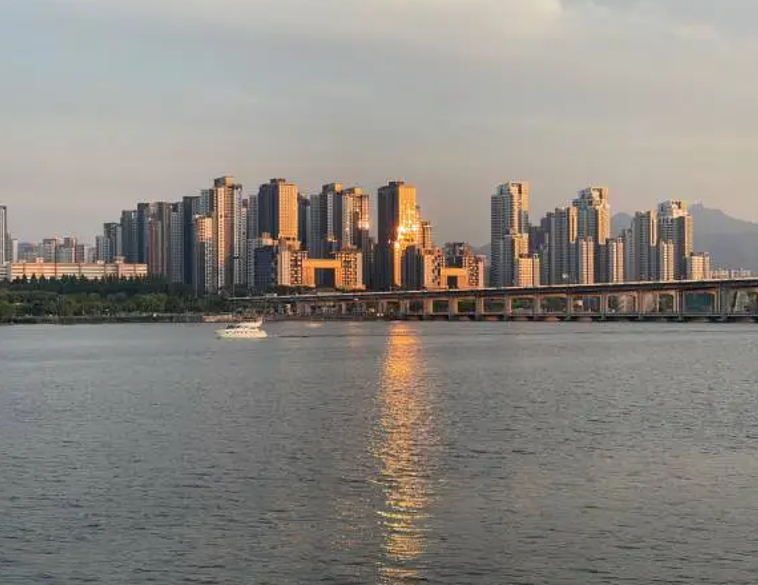 강남아파트의 사진입니다.