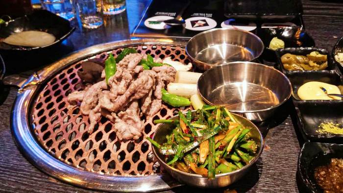 식객 허영만 백반기행 가로수길 신사동 닭목살 닭허벅지살 닭안창살 맛집