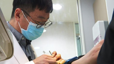 인간극장 다시보기 - 방금 은퇴했습니다 치과의사&amp;#44; 지윤씨의 두어머니&amp;#44; 무료예식장