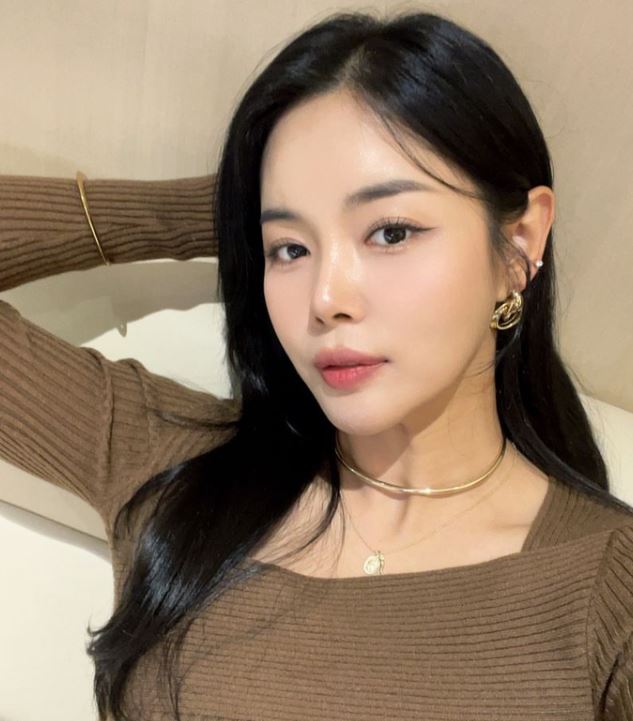 트로트 가수 조정민 프로필 사진