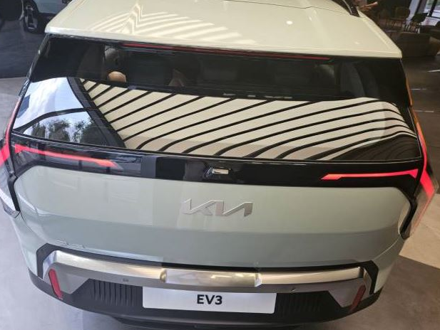 ev3 후면