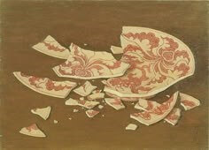 고풍스러운-접시가-조각조각-산산이-부서지는-모습