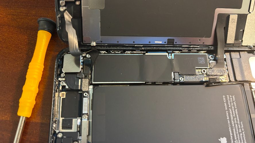 아이폰se3 액정수리